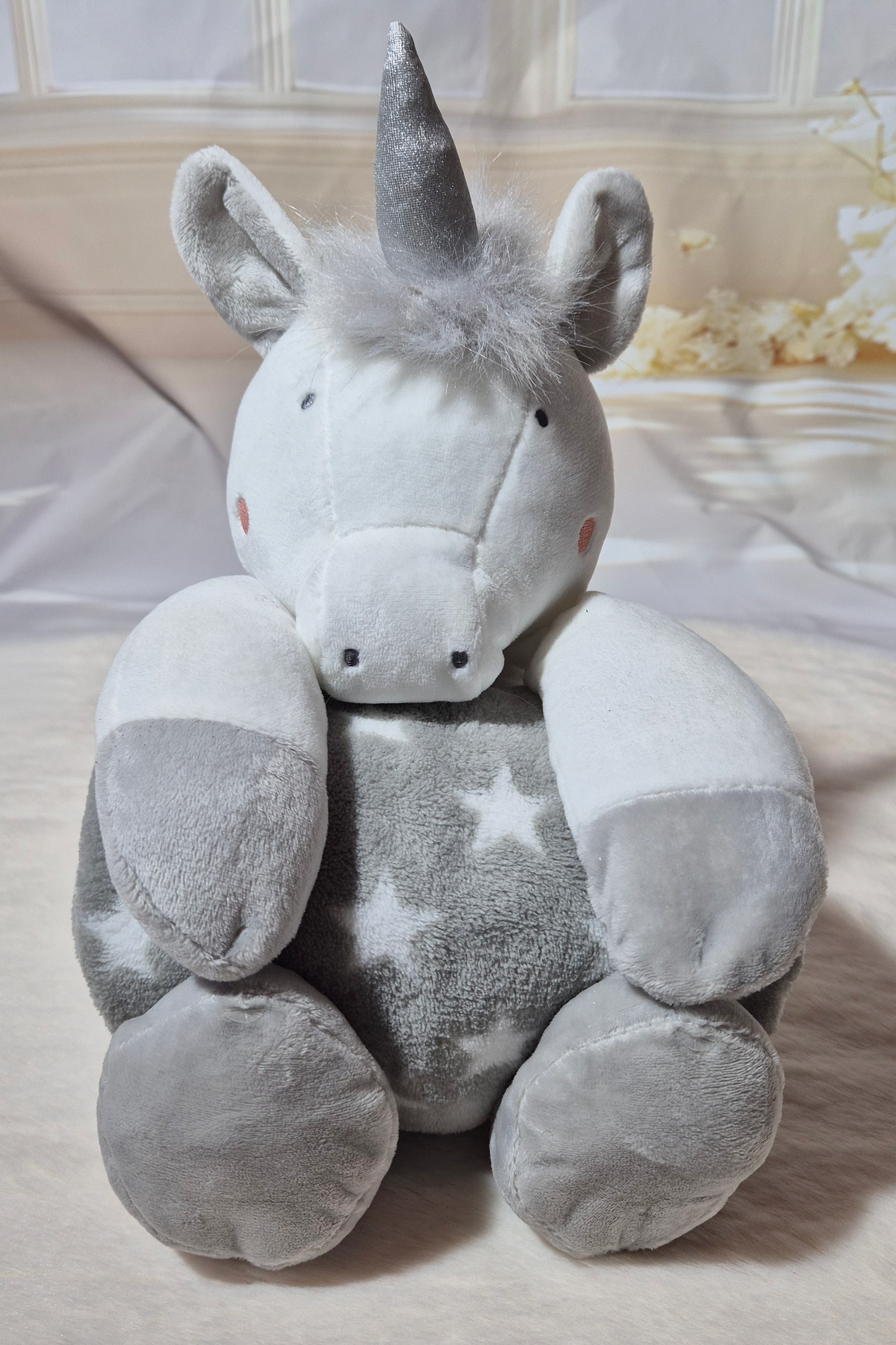 Peluche licorne grise avec plaid Au palais des rêves