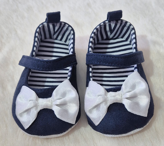 Chaussures bébé fille avec nœud roses ou bleu marine Au palais des rêves