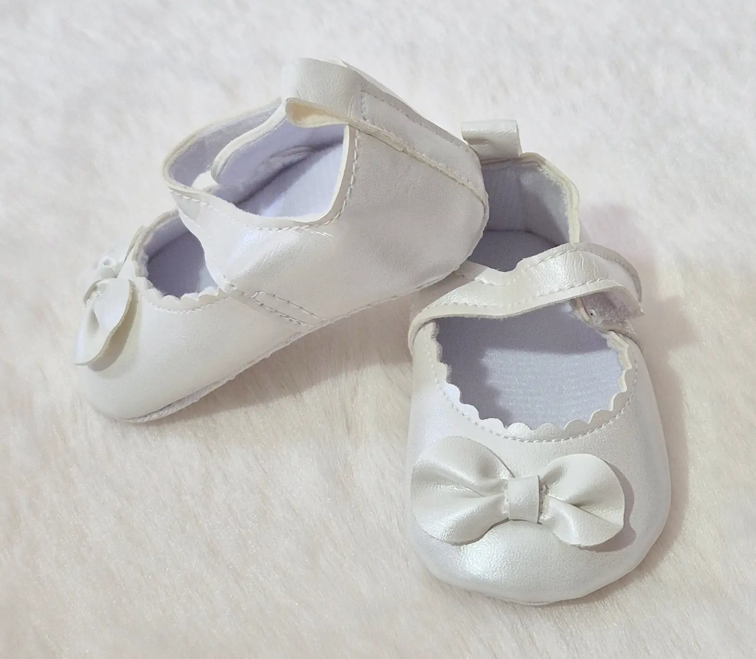 Chaussures bébé fille avec nœud – ballerines souples roses ou blanches Au palais des rêves