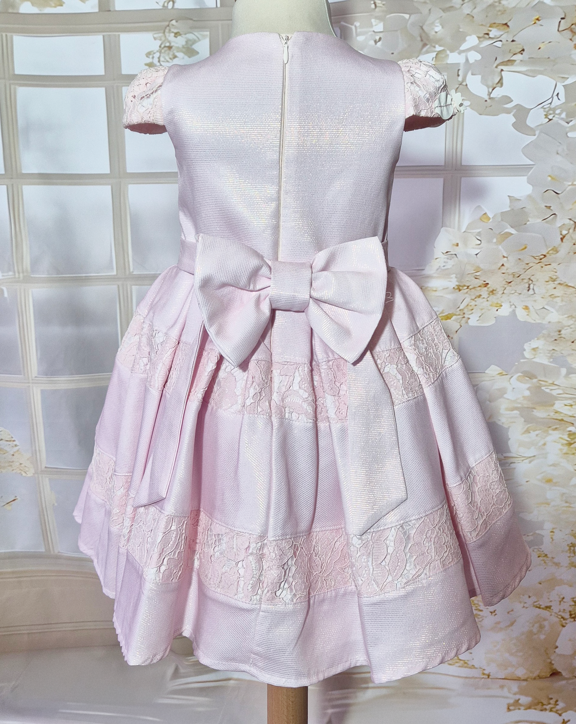 Robe de cérémonie fille rose avec dentelle et serre-tête assorti Au palais des rêves
