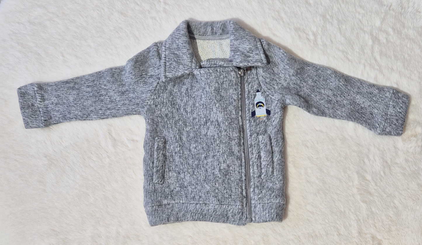 Ensemble garçon – Veste grise, t-shirt fusée et pantalon bleu Au palais des rêves