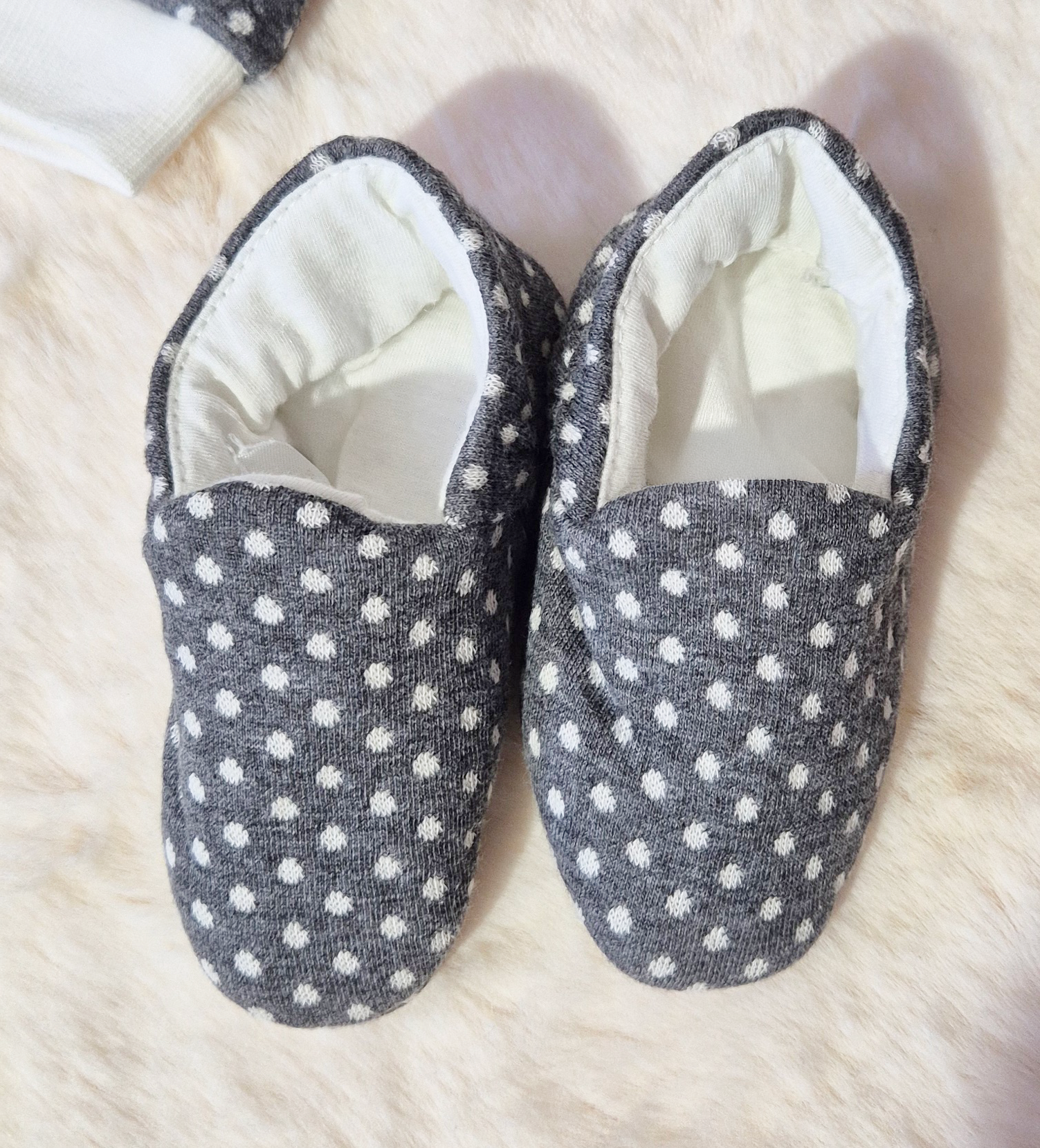 Ensemble bébé “Petit Prince Gris” – 5 pièces Au palais des rêves