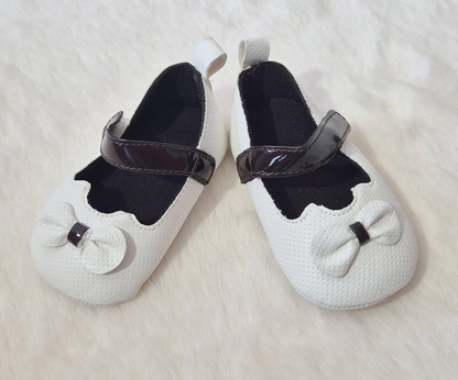 Chaussures élégantes blanches ou roses bébé fille avec nœud Au palais des rêves