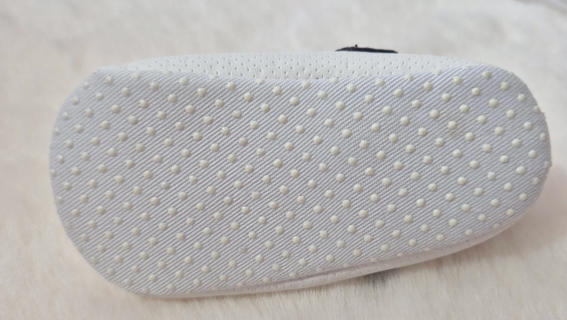 Chaussures élégantes blanches ou roses bébé fille avec nœud Au palais des rêves