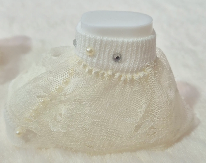 Chaussons + bandeau bébé fille ivoire avec dentelle, perles et strass Au palais des rêves