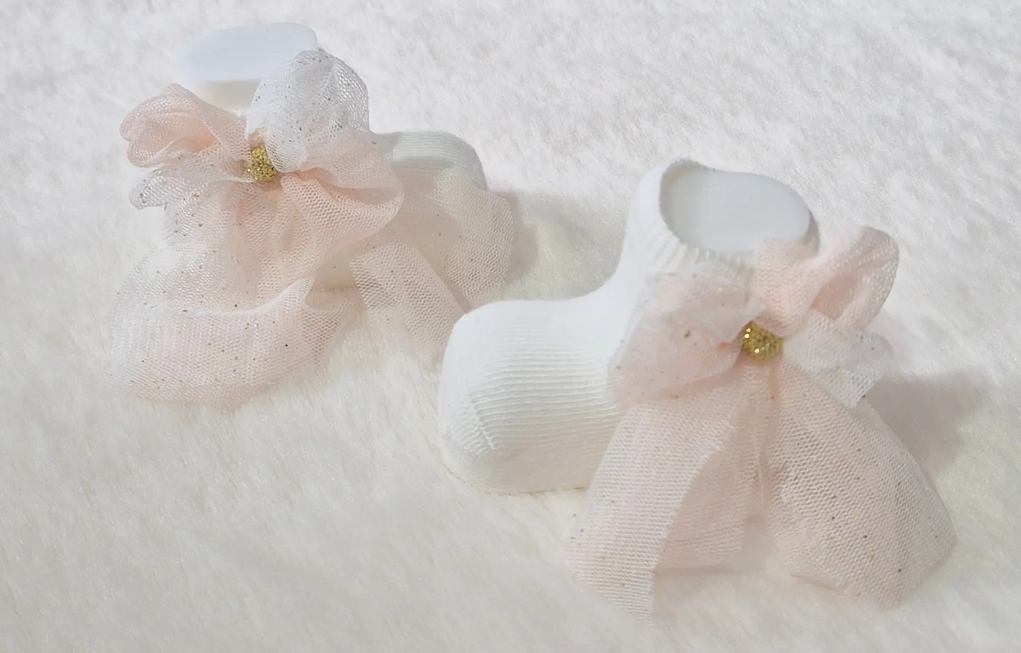 Chaussons bébé fille blancs avec nœud en tulle pailleté Au palais des rêves