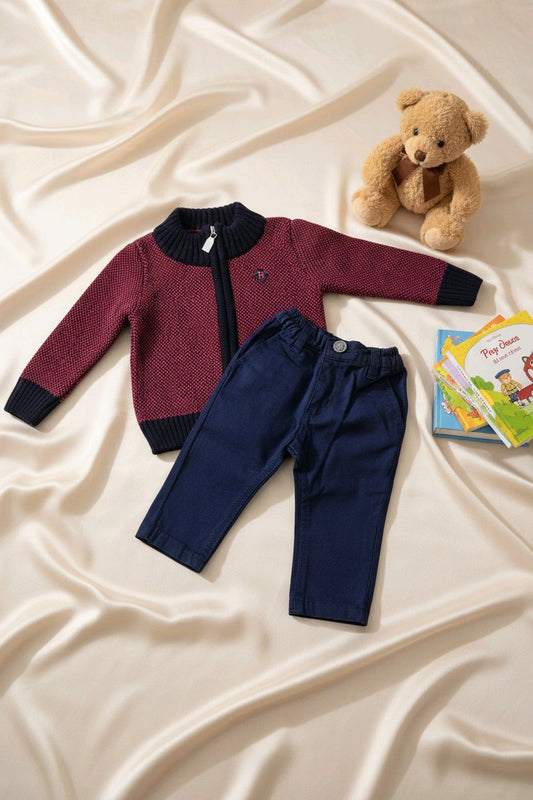 Ensemble garçon “Petit Chic Bordeaux” – Gilet zippé en maille et pantalon bleu marine